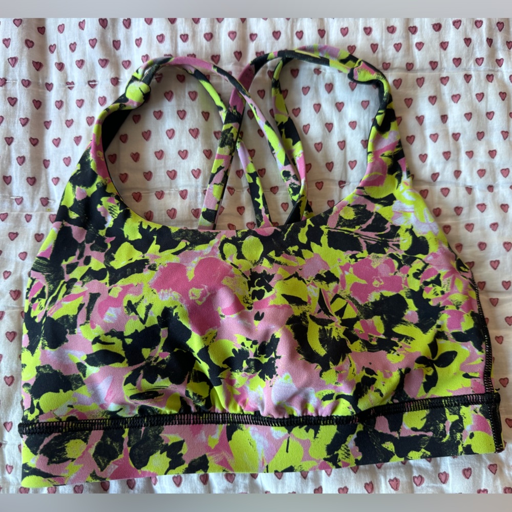 Lululemon sports bra